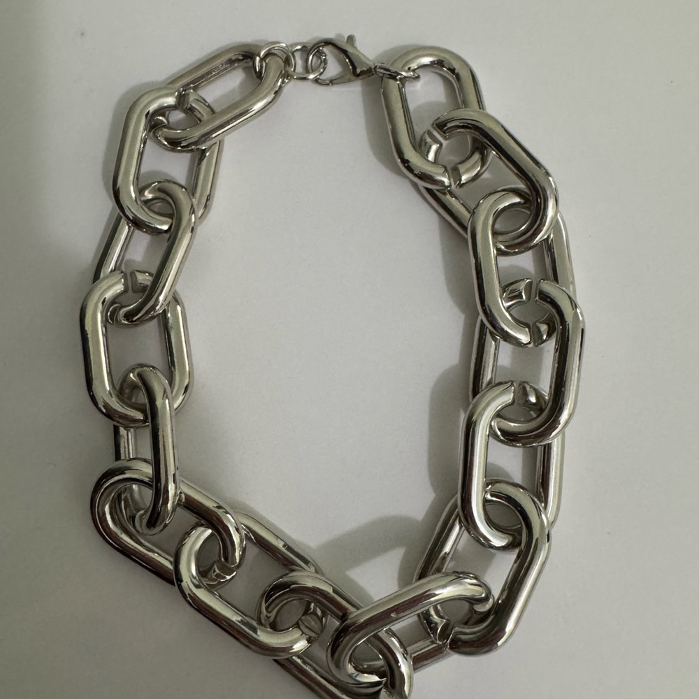Urban Outfitters Silver Oversized Link Necklace